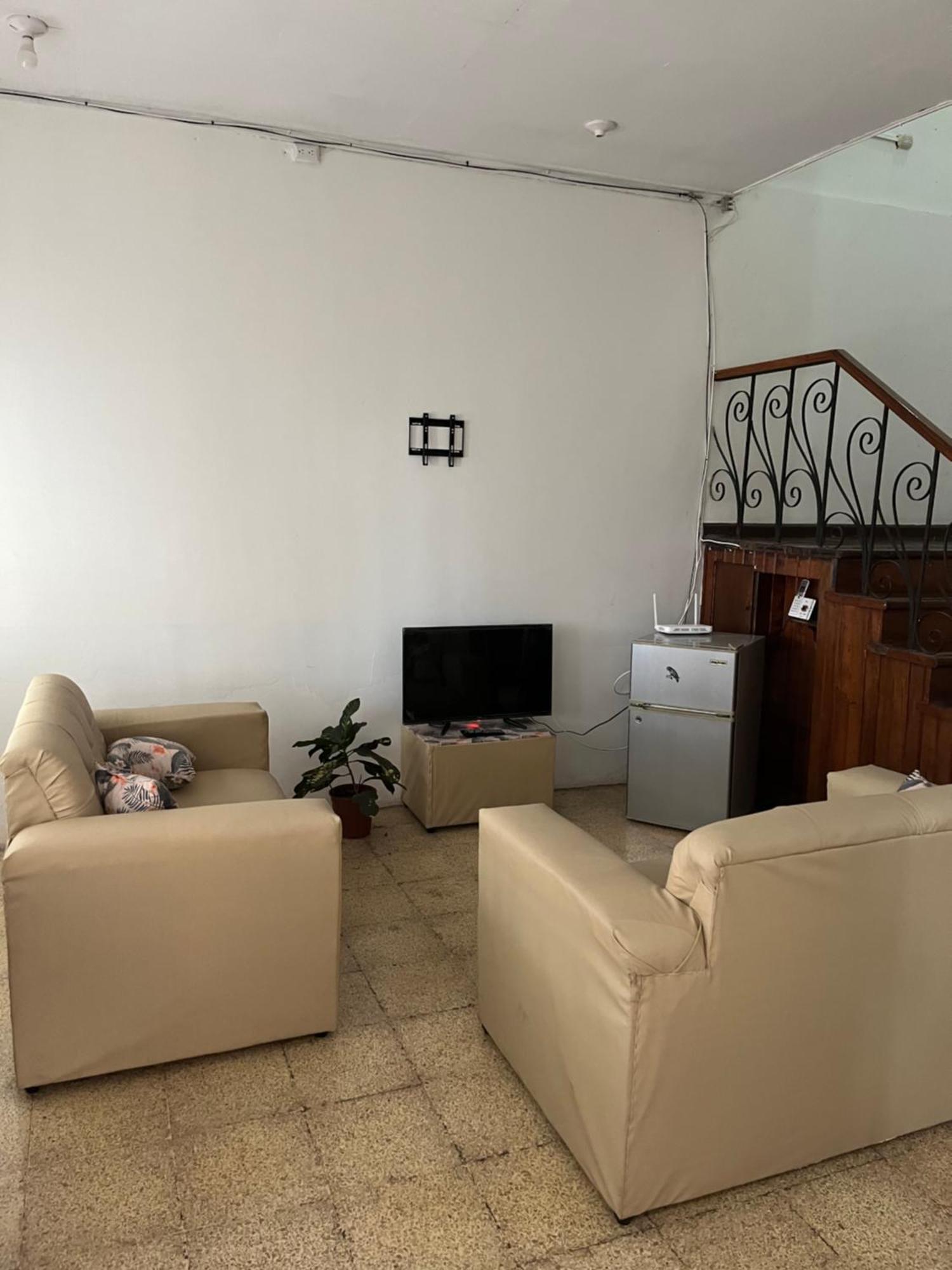 El Parque Bed And Breakfast Αλαχουέλα Εξωτερικό φωτογραφία